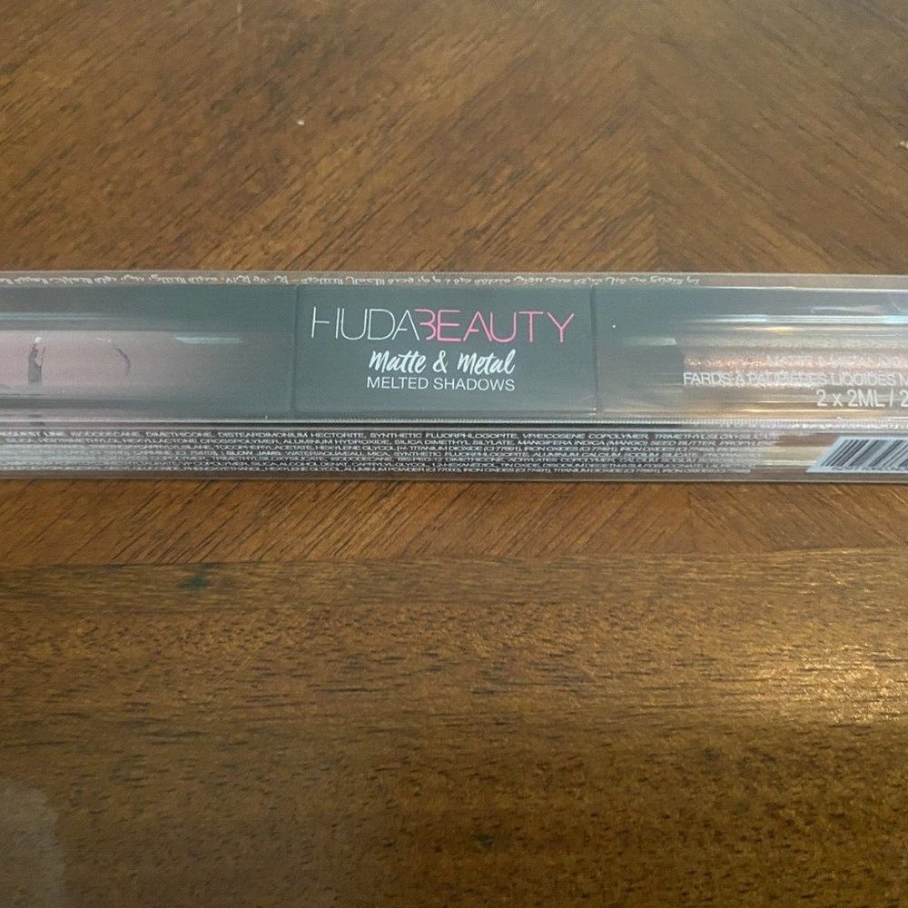 Huda Beauty Matte & Metal Melted Eyeshadow in Request Line & Slow Jams - Picture 2 of 2